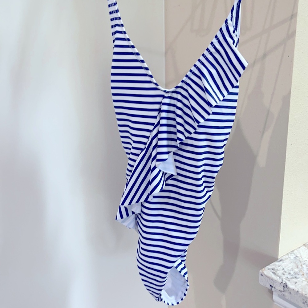 Bathing suit